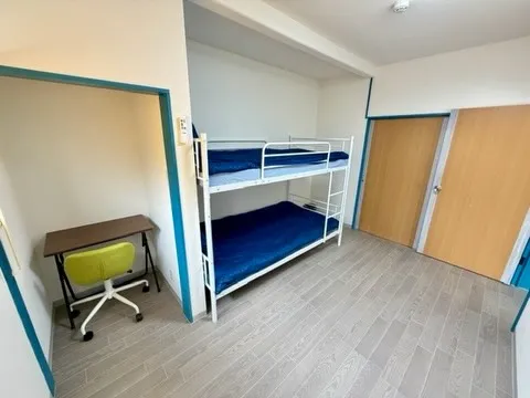 .